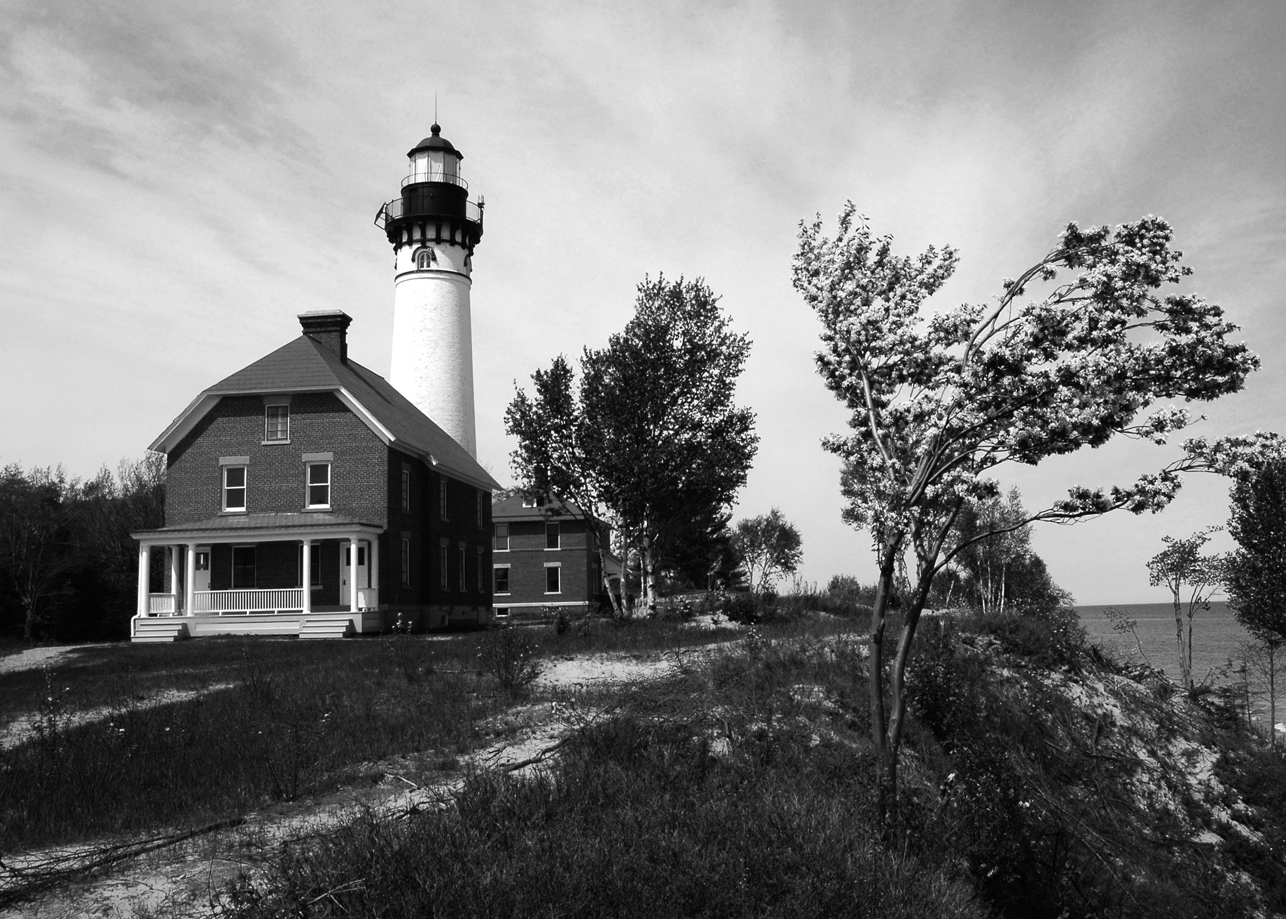 AU SABLE POINT LIGHTHOUSE  MI